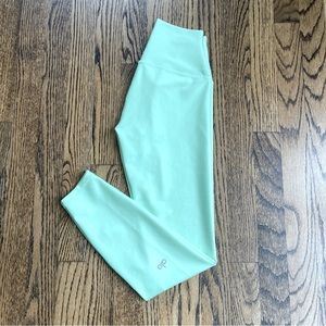 Alo Yoga Airlift 7/8 length Mint Green Size XXS.  Mint condition.